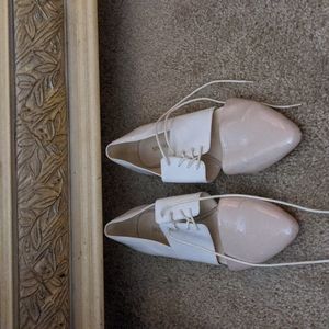 Nine west White and nude cutout oxfords size 10 1/2